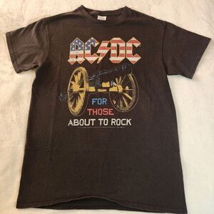 Delta Pro Weight AC/DC 2022 Cannon Black Tshirt With Graphics Size Medium